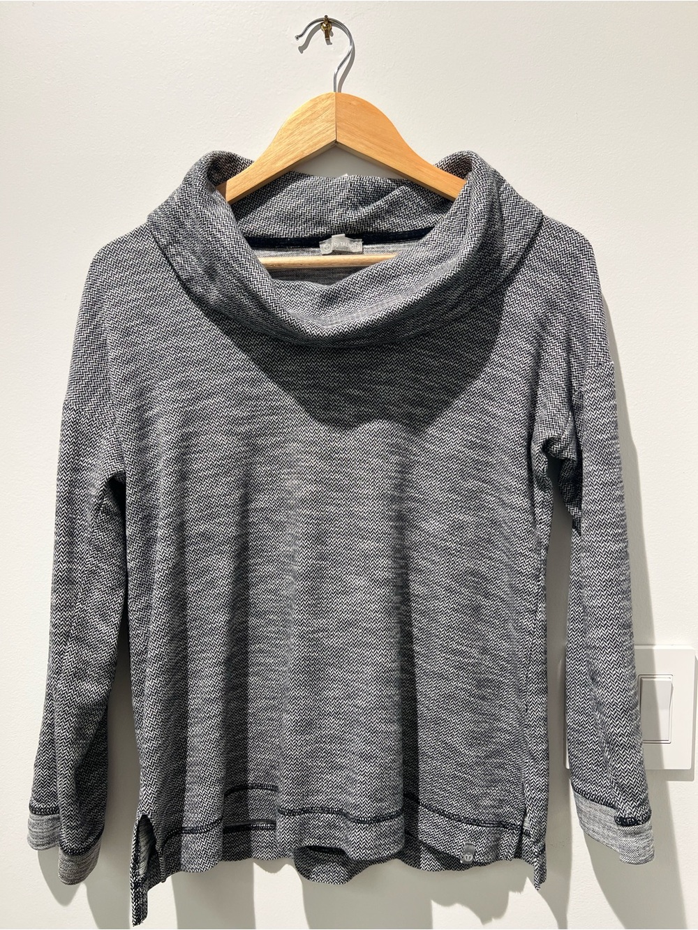 T by Talbots Gray Herringbone Cowl Neck Pullover Top M
